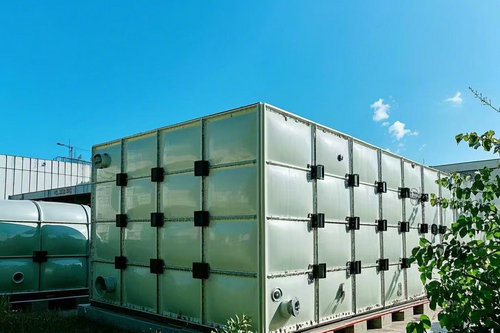 陜西民用建筑領域里玻璃鋼水箱的選擇要點有哪些?